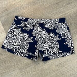 Gap navy white print shorts women size 6